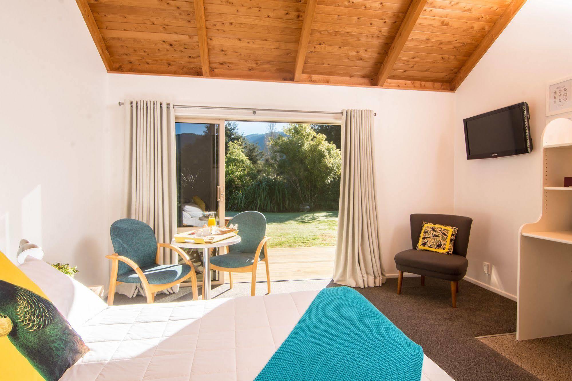 Abel Tasman Lodge Marahau Extérieur photo